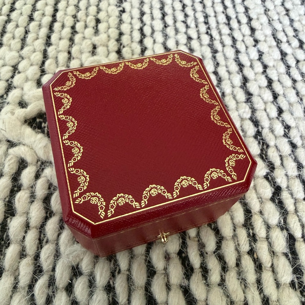 BRAND NEW 2026 CARTIER LOVE RING, CLASSIC MODEL - Picture 6 of 12